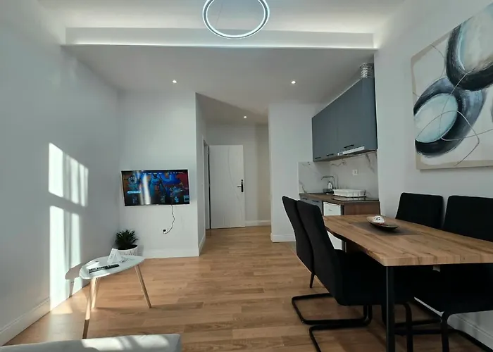 Lejlighed Center - Sols Tirana