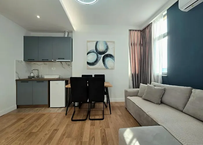 Center - Sols Lejlighed Tirana