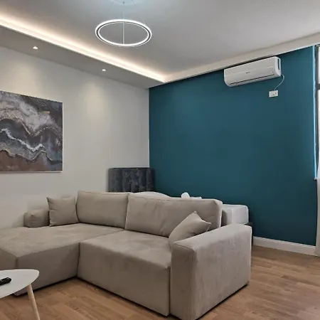 Center - Sols * Tirana