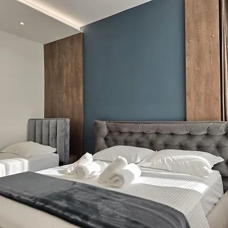 Center - Sols * Tirana